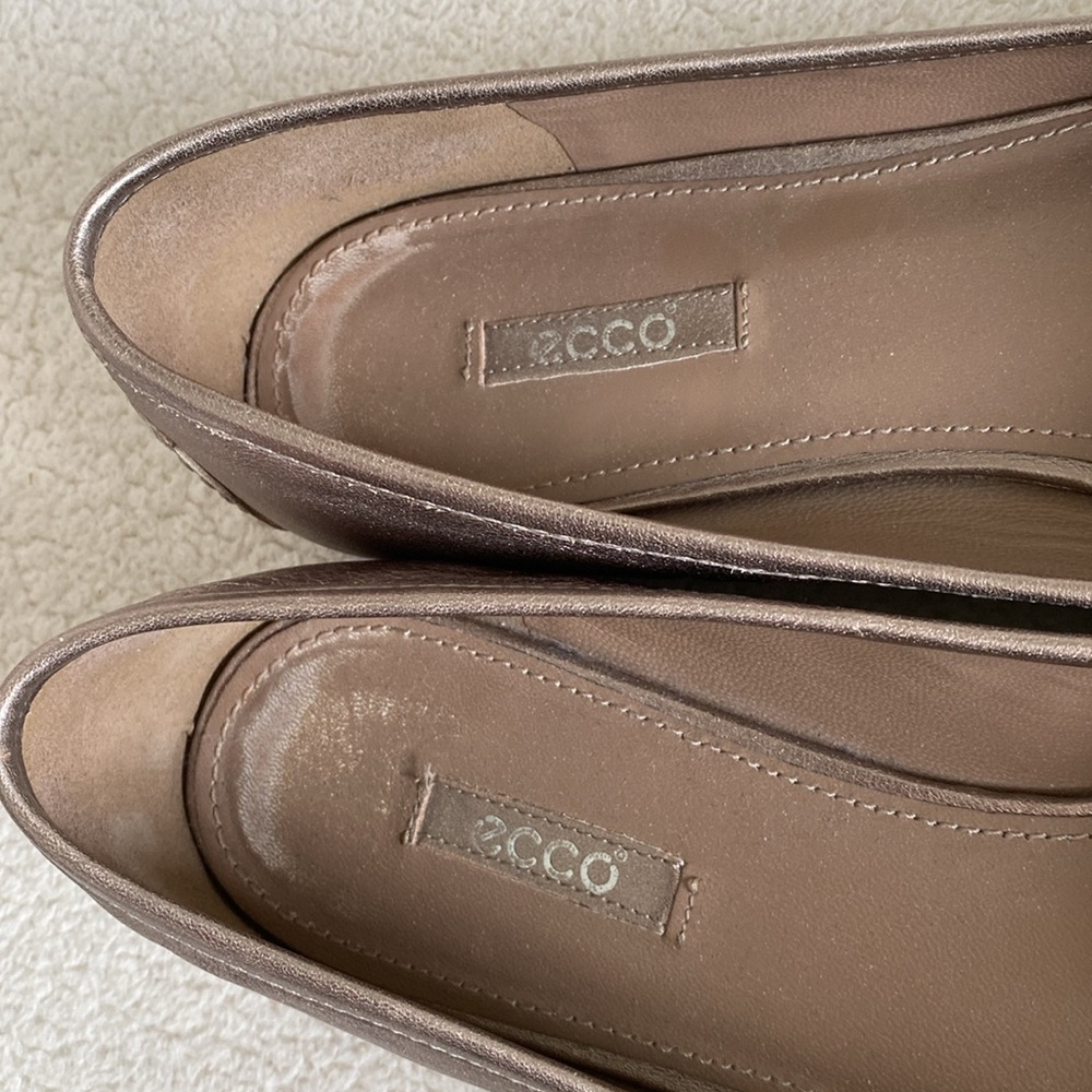 Ecco leather flats, size: 10 M - Picture 2 of 3